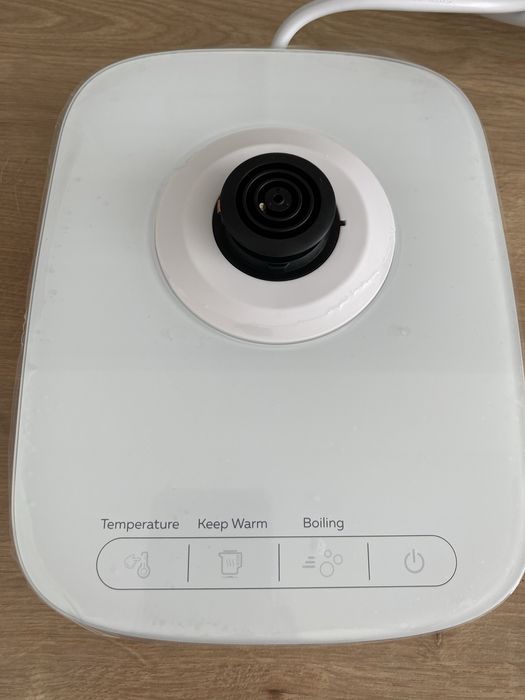 Електрочайник з регулюванням температури