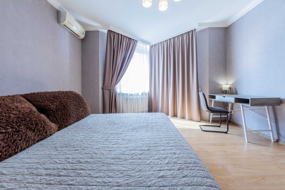 Продам квартиру 125 кв.м. 4х кімн. Харківське шосе 152 Програми