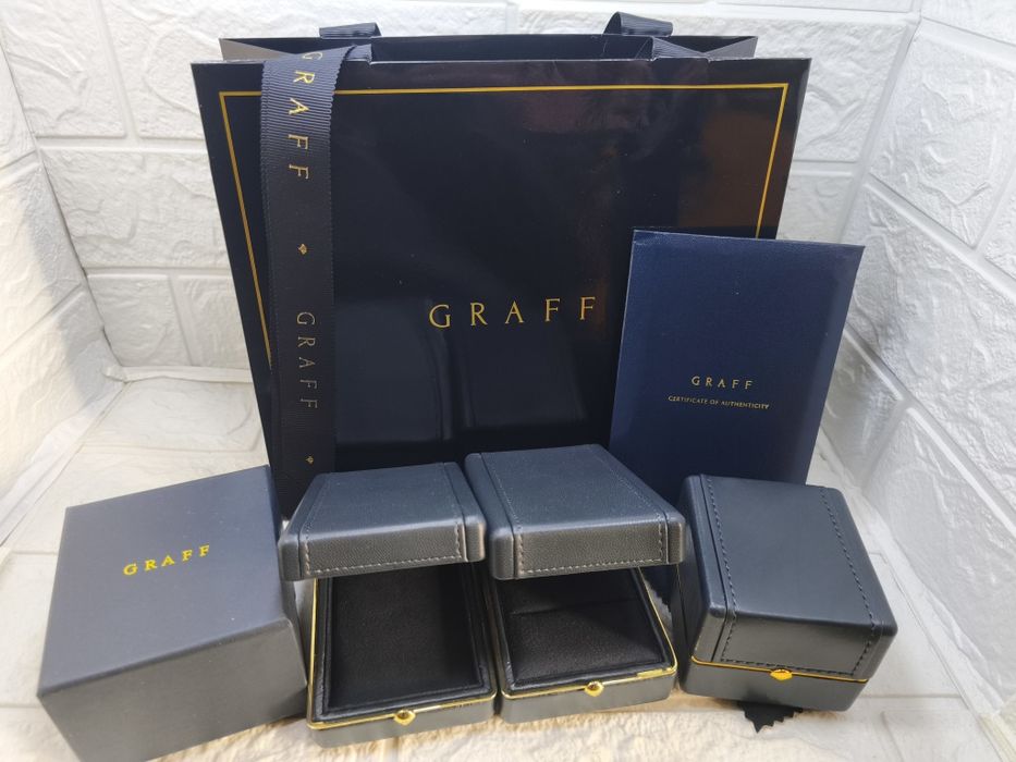 Оригинальная упаковка для кольца серёжек GRAFF.