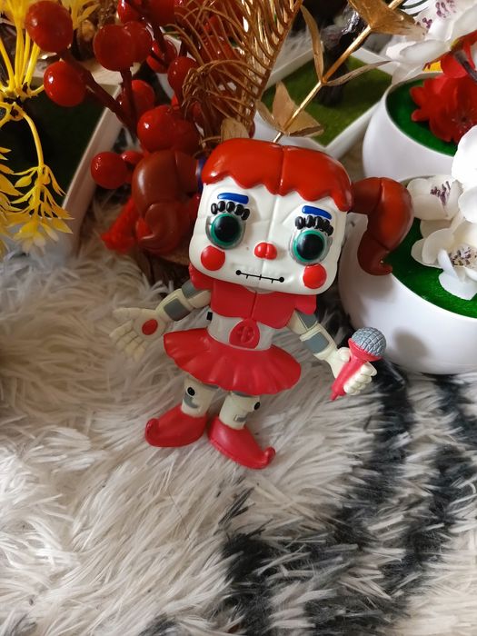 Super figurka five nights at Freddy zapraszam FNAF