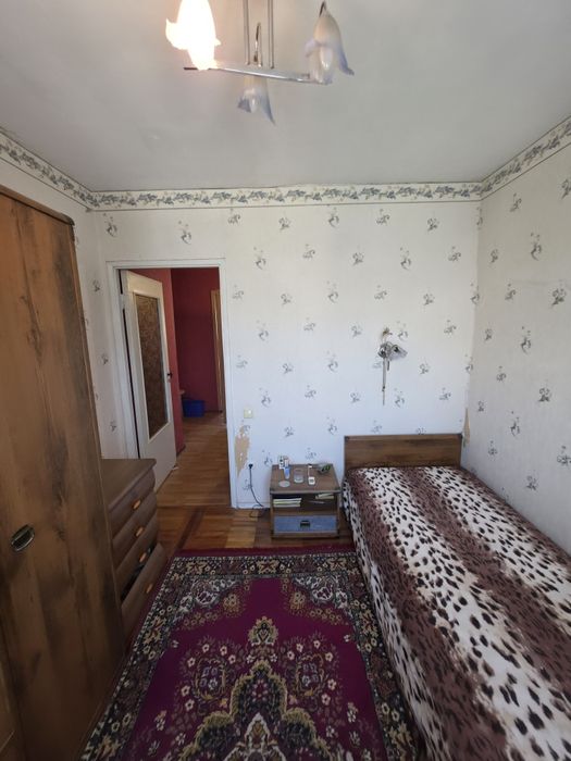 Продам 3х кімнату квартиру на Бородинському