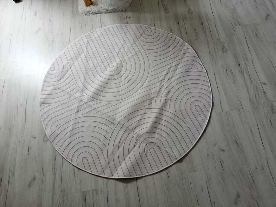 Dywan okrągły 140 cm antypoślizgowy