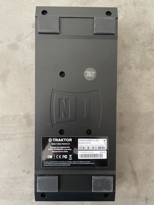 Native Instruments Traktor Kontrol Z1
