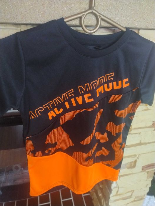 Koszulka sportowa dla chłopca 128