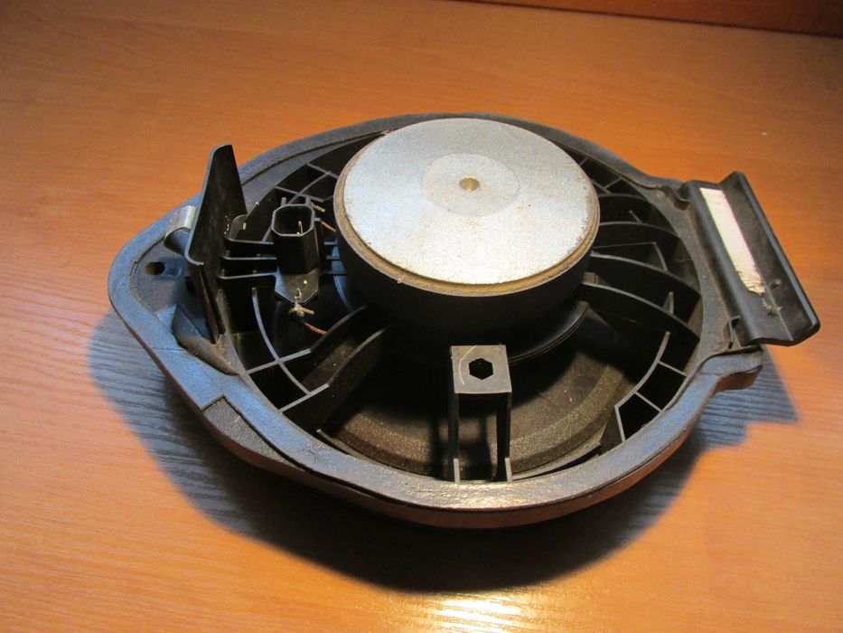 Głosnik do Opel Astra IV 1,6 Esentia.