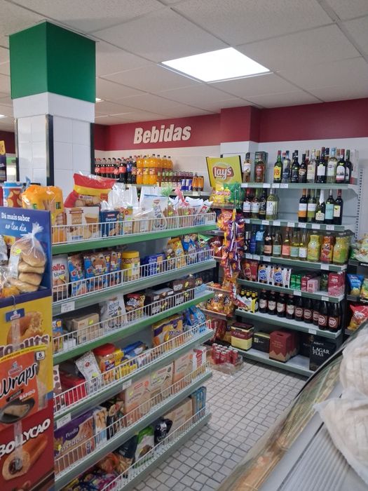 Vende se trespasse mercearia completa