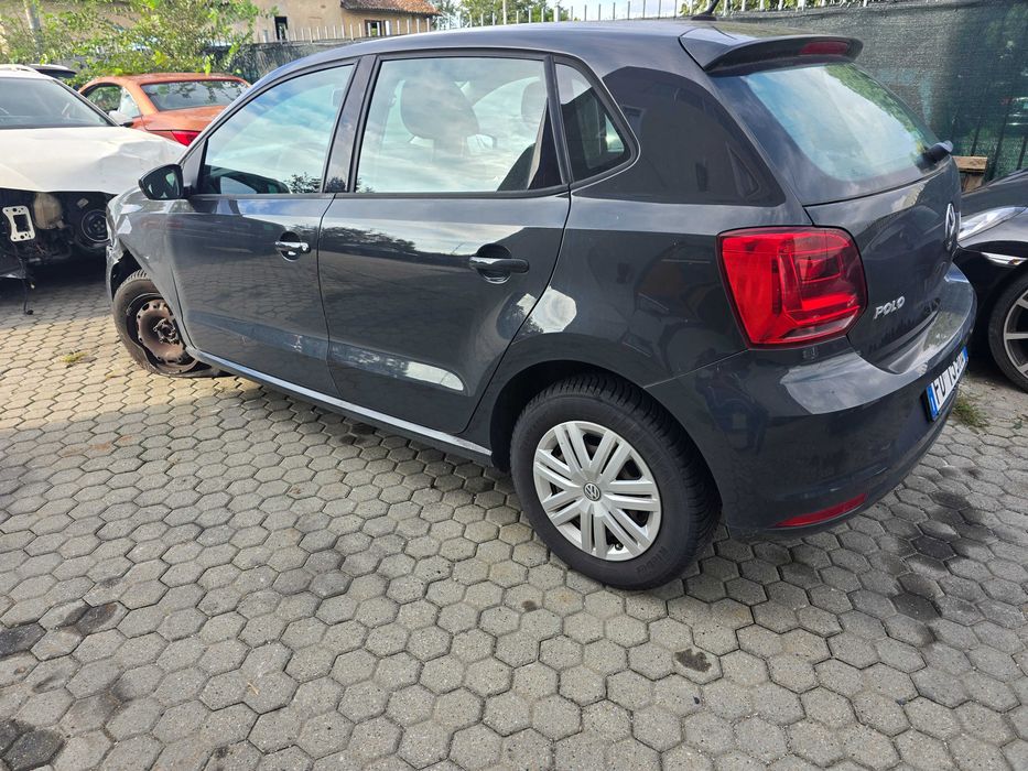 Vw Polo  1.0.benz Posiadam  inne  auta  z  włoch  całe  i uszkodzone