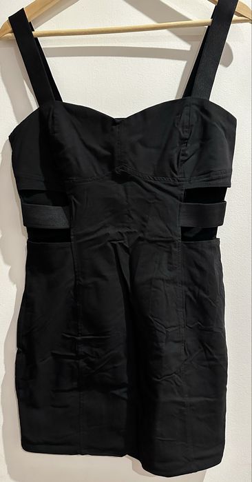 Krótka odważna sukienka