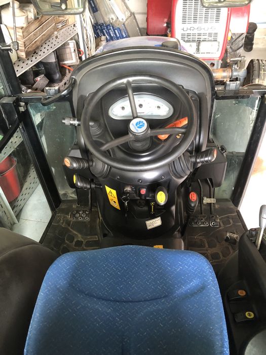 New Holland t3040