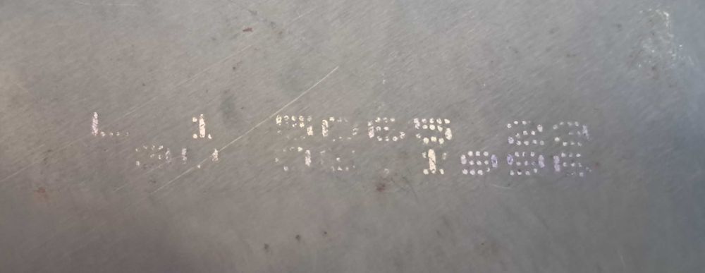 Caixa em Lata Vintage 'Alice no País das Maravilhas'