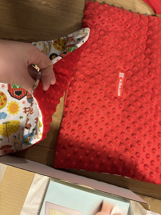 Zestaw prezent dla niemowlaka noworodka ramka do odcisku rączki nóżki