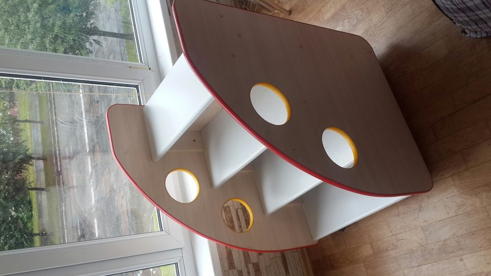 Поличка-сходи(меблі)