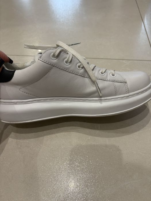 KARL LAGERFELD Снікерси