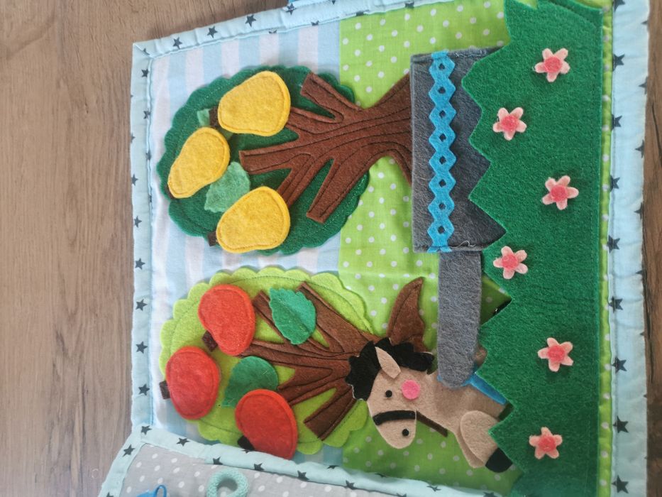 Książka sensoryczna materiałowa dla malucha HandMade 8 stron