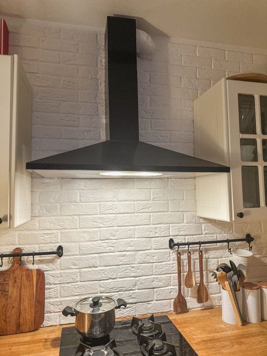 Sprzedam okap i uchwyty do kuchni