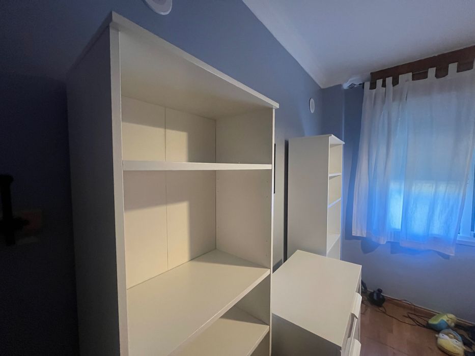 Vendo quarto completo Ikea (ou móveis individuais)
