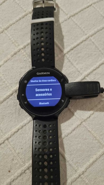 Smartwatch Garmin Forerunner 235