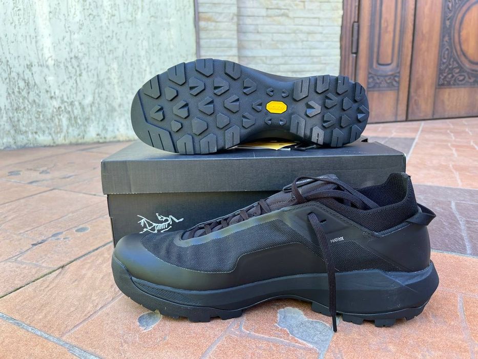 Кросівки Arc'teryx Vertex Alpine Black 46 розмір