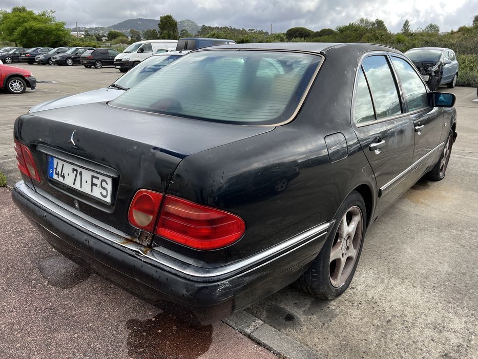 Mercedes W210 E230 ano 1997 para peças
