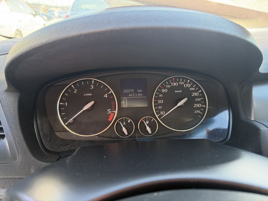 Рено лагуна 2.0 дизель ідеальний стан