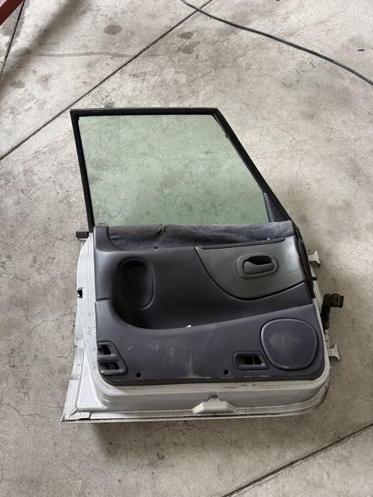 Porta Frente Esquerda Renault Espace III