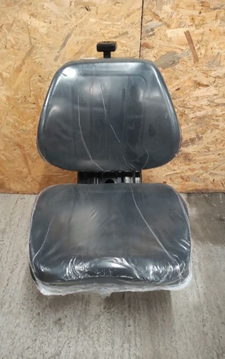 Siedzenie amortyzowane fotel kierowcy oryginał zetor