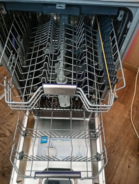 Посудомийна машина, посудомойка