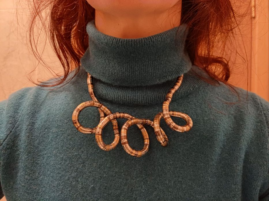 Colar cobra prateado e dourado, maleável - muito original