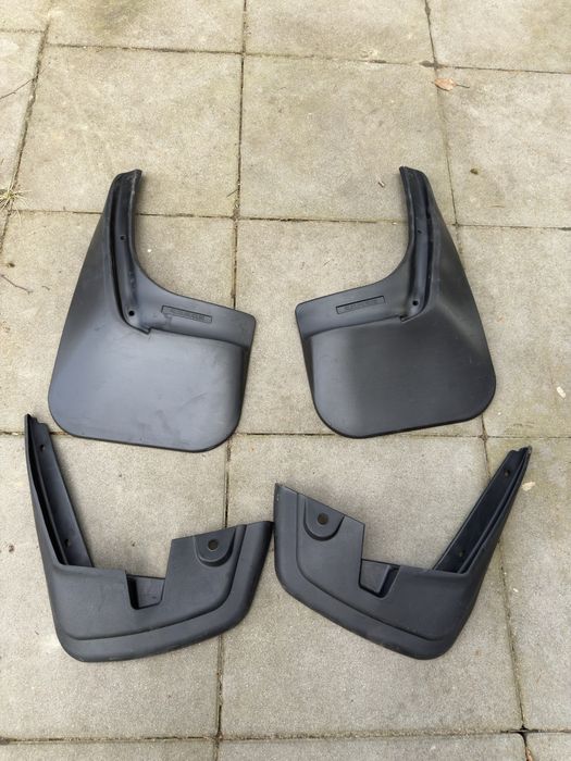 Chlapacze przód tył dacia logan mcv