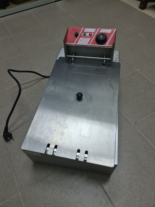 Електрична Фритюрниця 12л