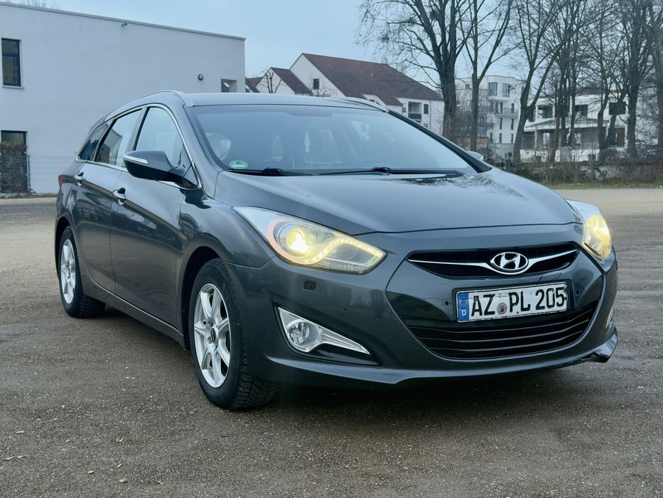 Do sprzedania  :Hyundai i 40cw/5Star Edition  Farbe Stone Gray