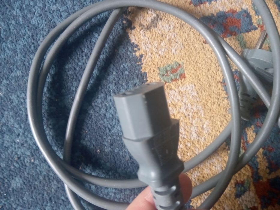 Kabel zasilający specjalnie wejście na 2