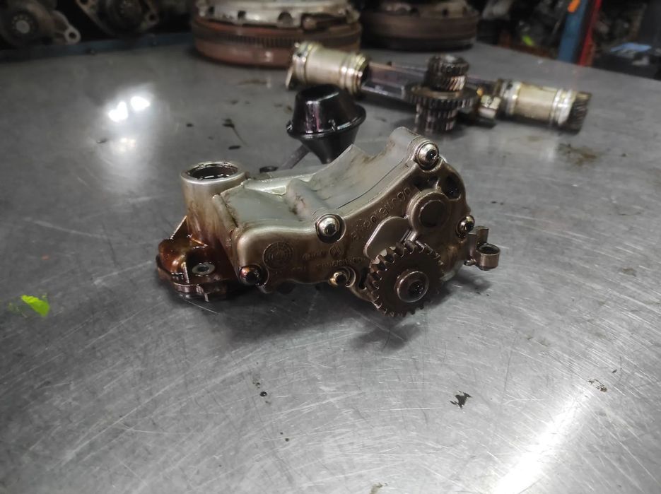 POMPA OLEJU 1.8 2.0 TSI TFSI 06J115106AB VW AUDI SEAT SKODA SPRAWNA GWARANCJA WYSYŁKA !!!!