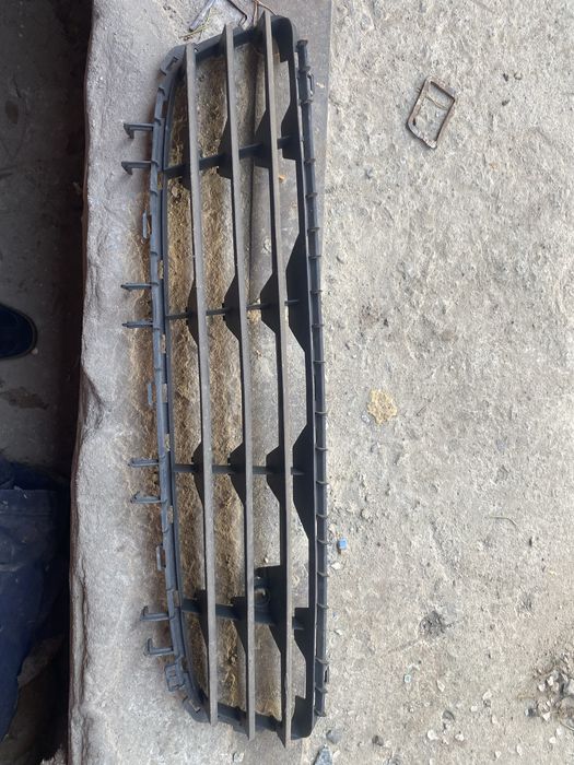 Решетка бампера на Опель аста аш универсал