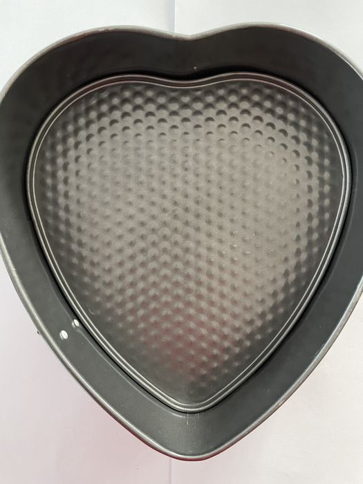 Formas para bolos em borboleta e coração