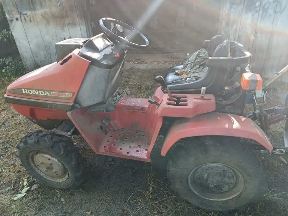 Продам тракторець honda