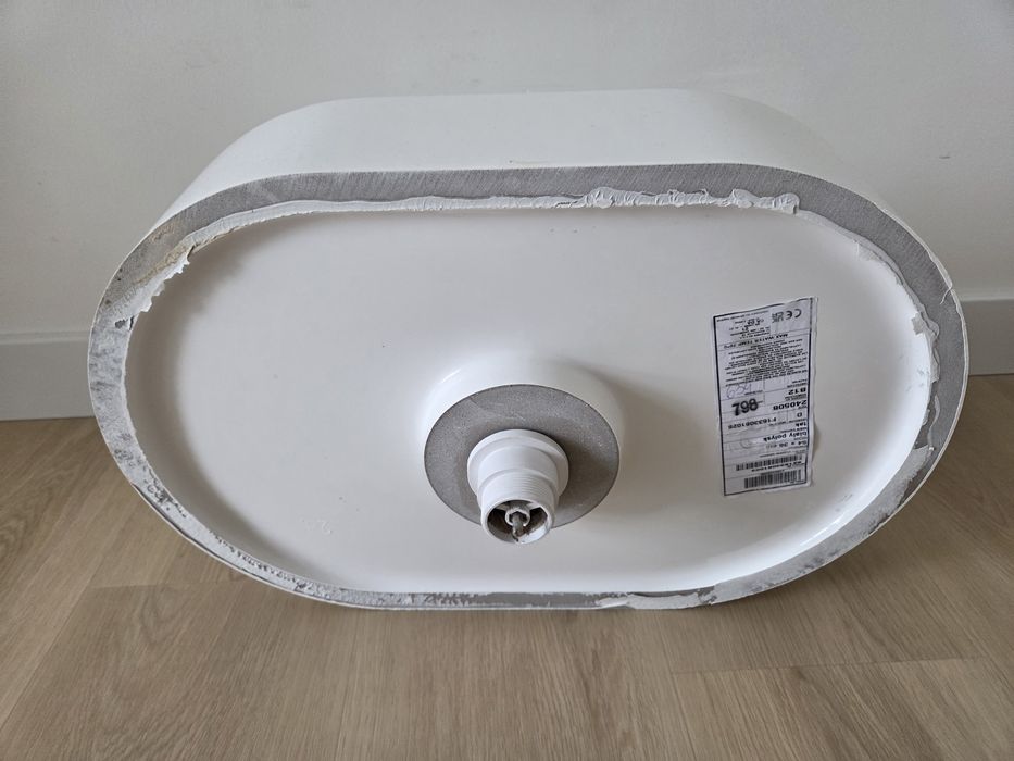 Umywalka nablatowa Omnires OVO M+ 55x36 Biała połysk