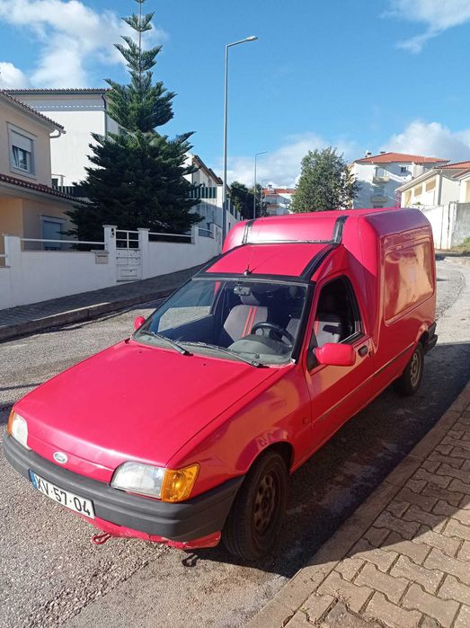 Carrinha Ford Comercial