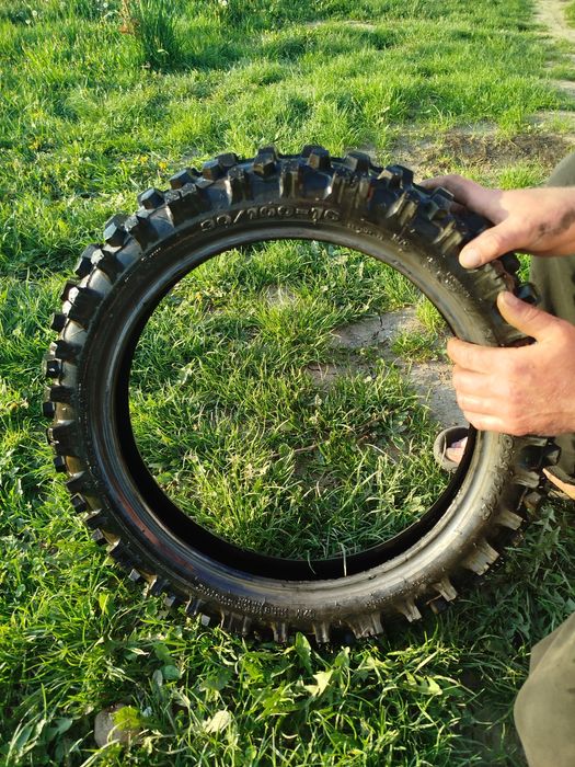 Продам резину,скат,шину стан майже нічого не наїхав країна виробник Ін