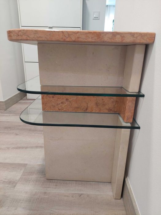 Mesa de TV em mármore