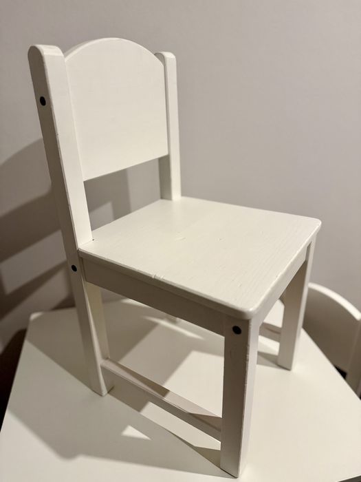 Sundvik stolik dziecięcy i dwa krzesełka ikea białe
