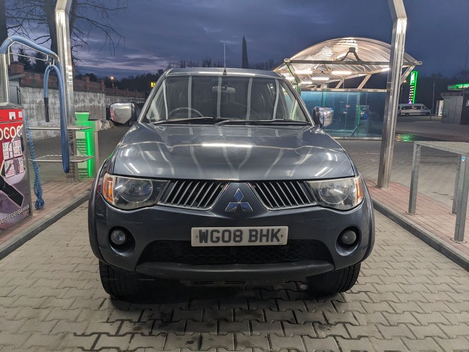 Міцубісі л200 пікап для зсу