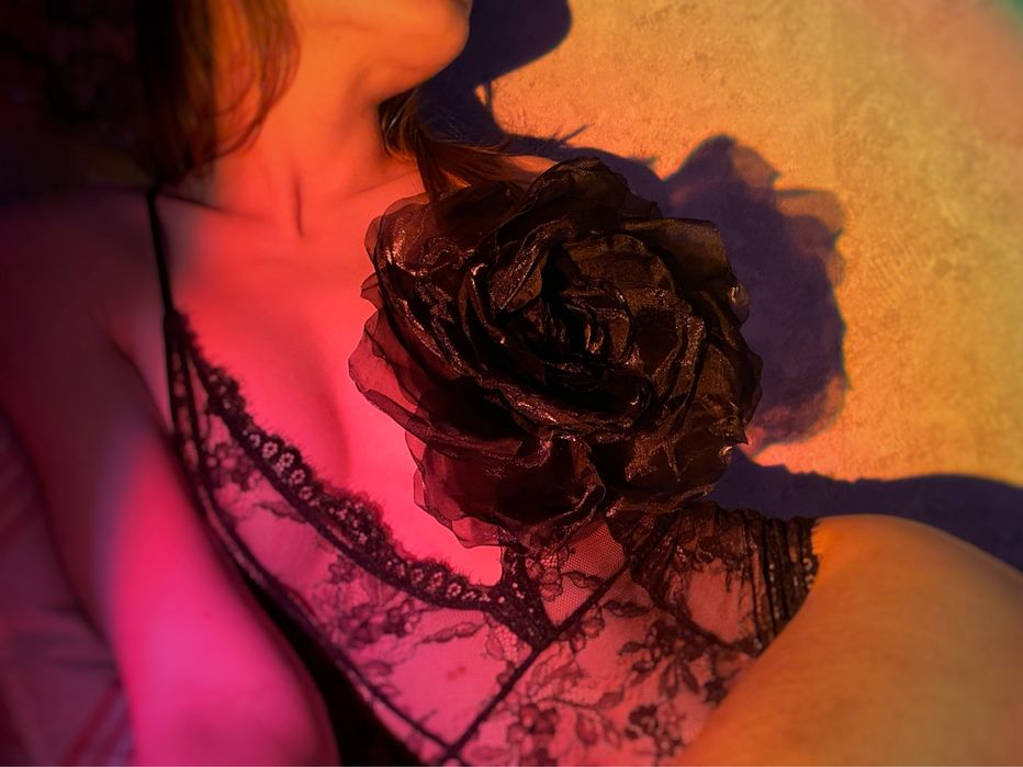 Квіти з тканини великі і малі. Ручна робота