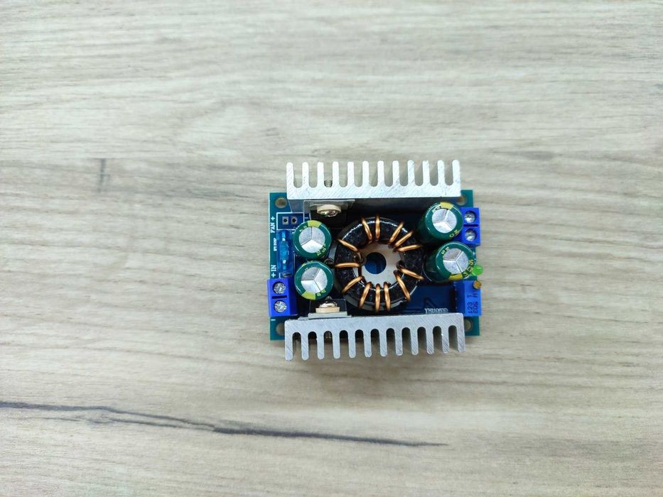 Повышающий преобразователь напряжения 10 - 50 вольт 12А