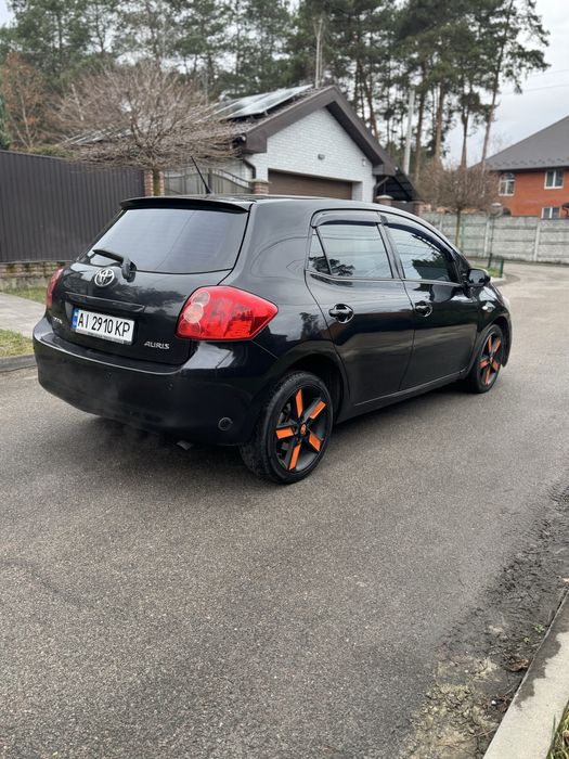 Toyota Auris 2008р