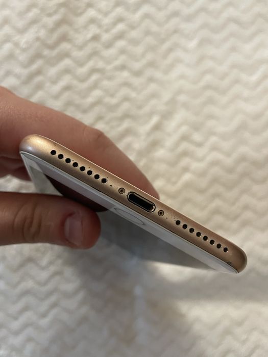 iPhone 8 Plus Gold64284490941955124