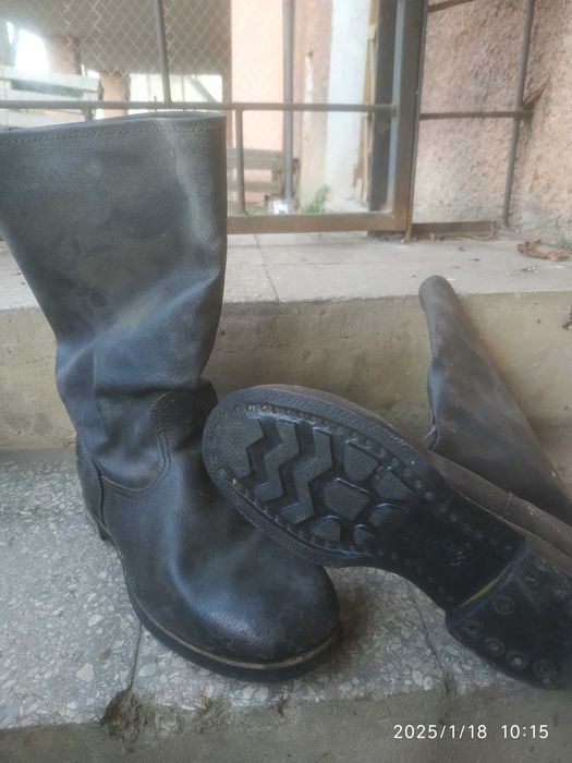 Продаються нові кірзові ботінки (будівельникам,дор.робітникам).
