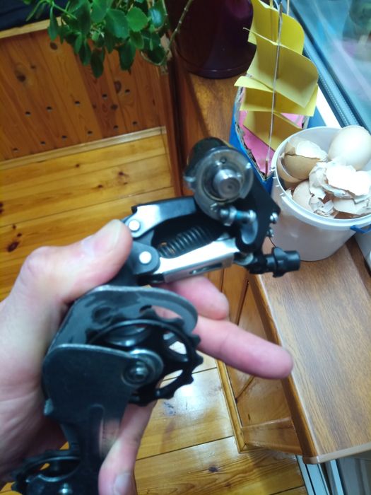 Велозапчастини, сідушка, задня перекидка,