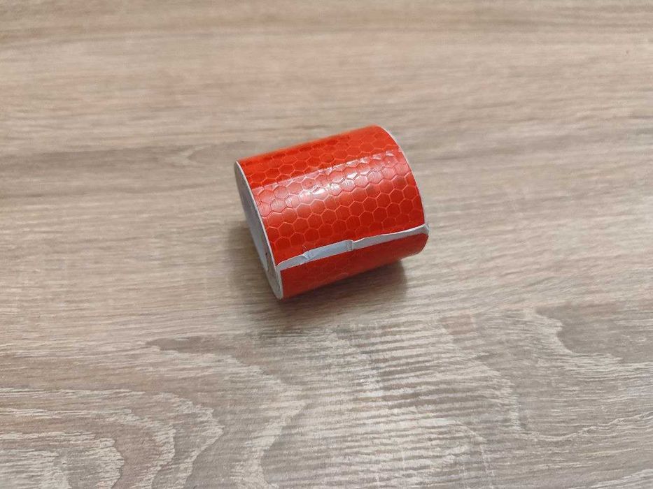 Светоотражающая лента клейкая hf honeycomb 5см*5м красная