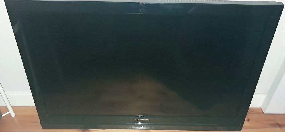 TV LCD Grundig 37' Full HD / 2 x HDMI